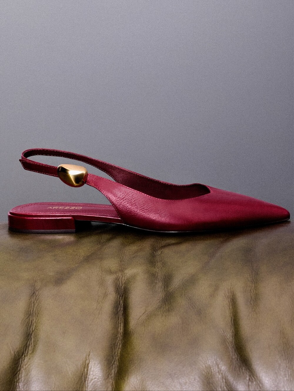 Arezzo Leather burgundy Flat Shoes NWOT Size 7B